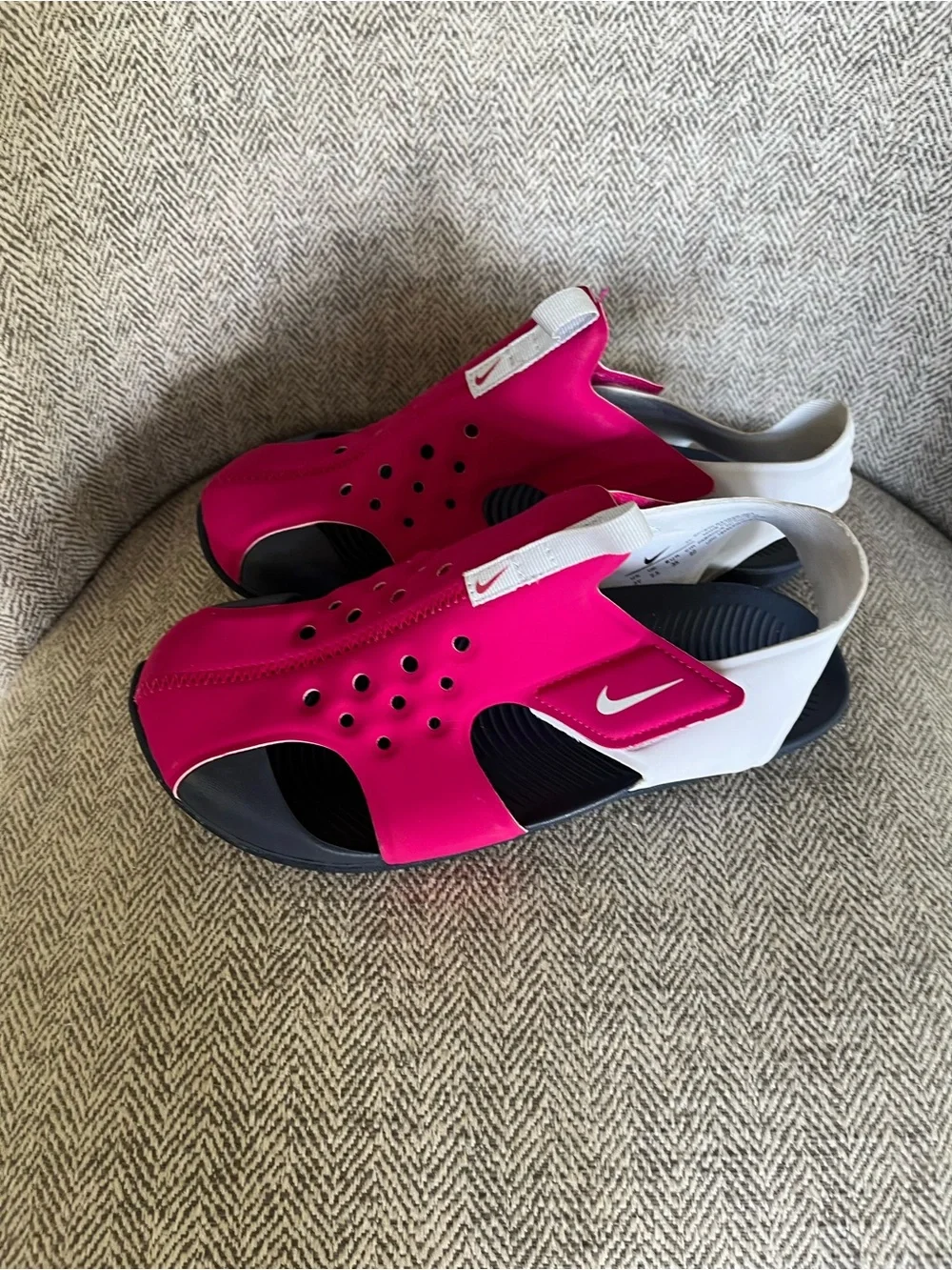 Nike Sunray Protect 2 Kids Sandals Pink White Black Size 3Y
